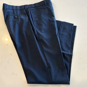 Banana Republic Men’s Dress Pant Tapered Fit